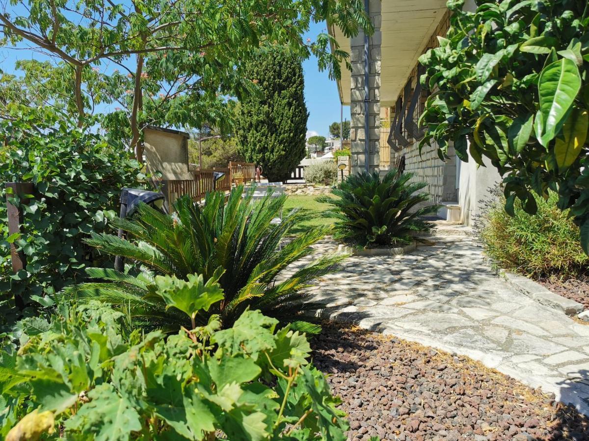 Vila Le Coteau Fleuri Carnoux-en-Provence Exteriér fotografie